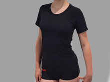 Skafit dames ondershirt zwart op model